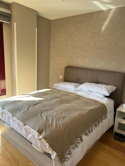 Relajate Despues De Patear Madrid Apartment Luaran gambar